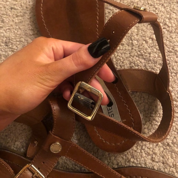2/$15 • STEVE MADDEN SANDALS - Picture 5 of 8
